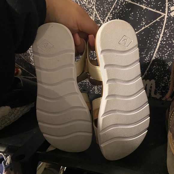 Girls Size 12 (fit my 6 yr old) Sperry Leather Size 13 - Picture 14 of 14